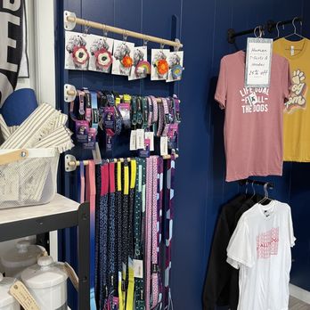 Happy Tails Dog Shop - leashes - Pet Stores Near Me - DeWitt, New York Happy Tails Dog Shop - leashes - Pet Stores Near Me - DeWitt, New York
