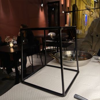 Le Panier - Mediterranean Near Me - Nice, 06