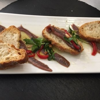 Es Balconet - Anchovies - Seafood Near Me - Cadaques, California