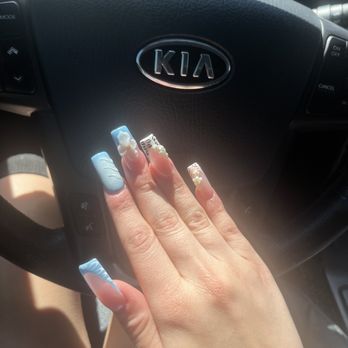 Magic Nails - Nail Salons Near Me - Aurora, Colorado