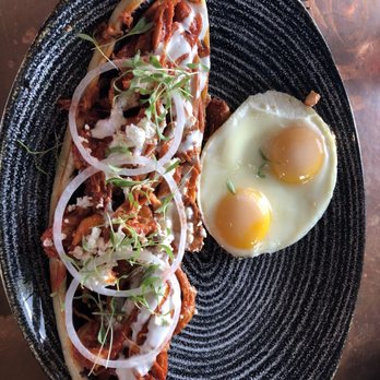 Hugo's - Haurache huevos - Mexican Near Me - Houston, Texas