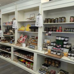The Hub On Main - Gifts at The Hub on Main, Oxford
