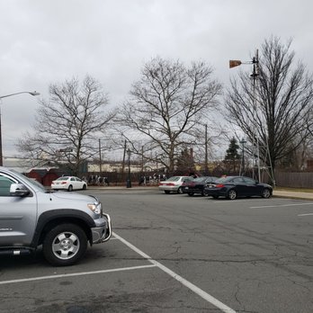 Halo Farm - Parking and fake cows - Ice Cream & Frozen Yogurt Near Me - Trenton, New Jersey