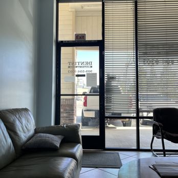 Lee Michael H, DDS - Waiting area - Oral Surgeons Near Me - Rowland Heights, California Lee Michael H, DDS - Waiting area - Oral Surgeons Near Me - Rowland Heights, California