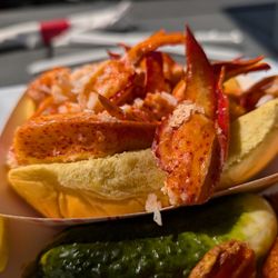 Jordan Lobster Farms - Lobster roll was terrible. Ordered the Connecticut roll with warm butter and it was a huge disappointment.