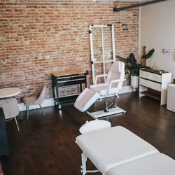 Bend Cosmetic Tattoo - The studio space