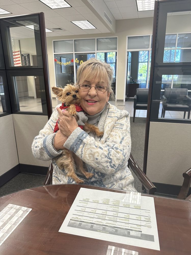 Darlene's Pet Sitting Services Image