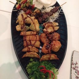 Mixed Appetizers for 3 Persons Mixed Appetizers for 3 Persons