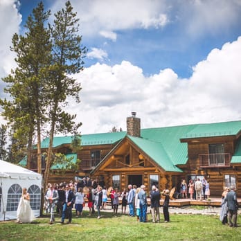 Wild Horse Inn - Hotels Near Me - Winter Park, Colorado