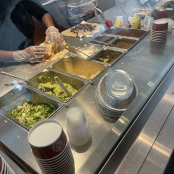 Chipotle Mexican Grill - Mexican Near Me - Kansas City, Missouri