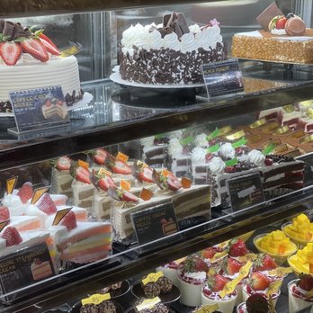 85°C Bakery Cafe-Cerritos - Desserts - Bakeries Near Me - Cerritos, California 85°C Bakery Cafe-Cerritos - Desserts - Bakeries Near Me - Cerritos, California