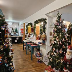 Christmas Shop
