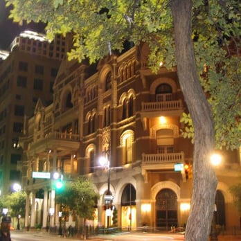 The Driskill Bar - Lounges Near Me - Austin, Texas The Driskill Bar - Lounges Near Me - Austin, Texas
