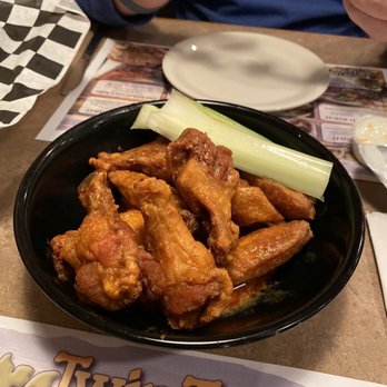 Twin Trees III - 12 medium wings - Pizza Near Me - North Syracuse, New York Twin Trees III - 12 medium wings - Pizza Near Me - North Syracuse, New York