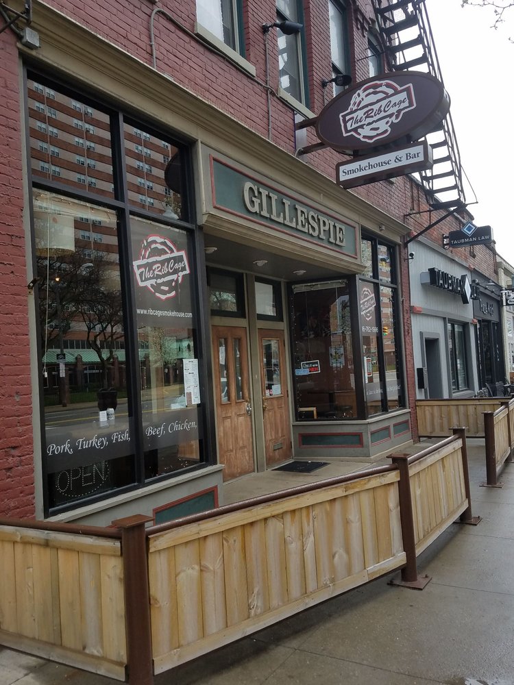 The Rib Cage Smokehouse Bar & Grill, Cleveland Roadtrippers
