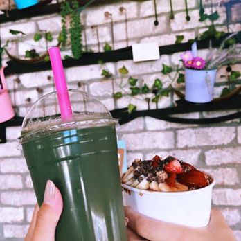 Rock'n Juice - Tropical Detox and Drum Roll - Juice Bars & Smoothies Near Me - Los Angeles, California Rock'n Juice - Tropical Detox and Drum Roll - Juice Bars & Smoothies Near Me - Los Angeles, California