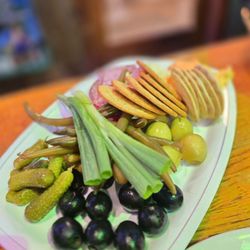 Barnacle Bud's - Relish tray