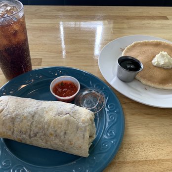 Country Kitchen - Breakfast & Brunch Near Me - Long Beach, California