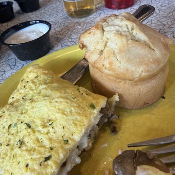 HangOverEasy - Philly Cheese Steak Omelet. - Breakfast & Brunch Near Me - Columbus, Ohio HangOverEasy - Philly Cheese Steak Omelet. - Breakfast & Brunch Near Me - Columbus, Ohio