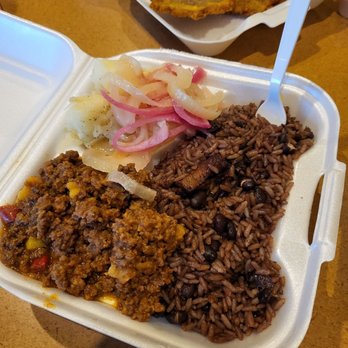 Havana Bistro & Cafe - Congris, picadillo y yuca - Cuban Near Me - Orlando, Florida