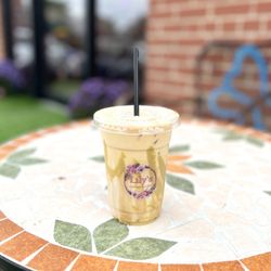 Lily’s Chocolate & Coffee - Pistachio Latte