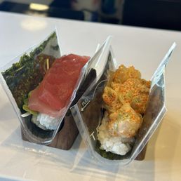 Tuna Roll & Spicy Bay Scallops Roll
