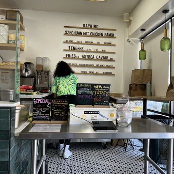 Daybird - Interior - Chicken Shop Near Me - Los Angeles, California