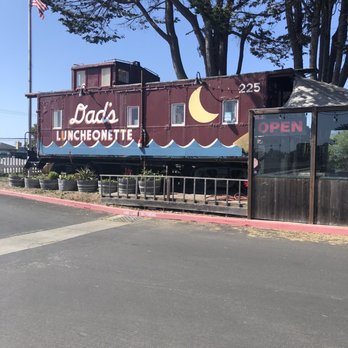 Dad's Luncheonette - Outside - New American Near Me - Half Moon Bay, California