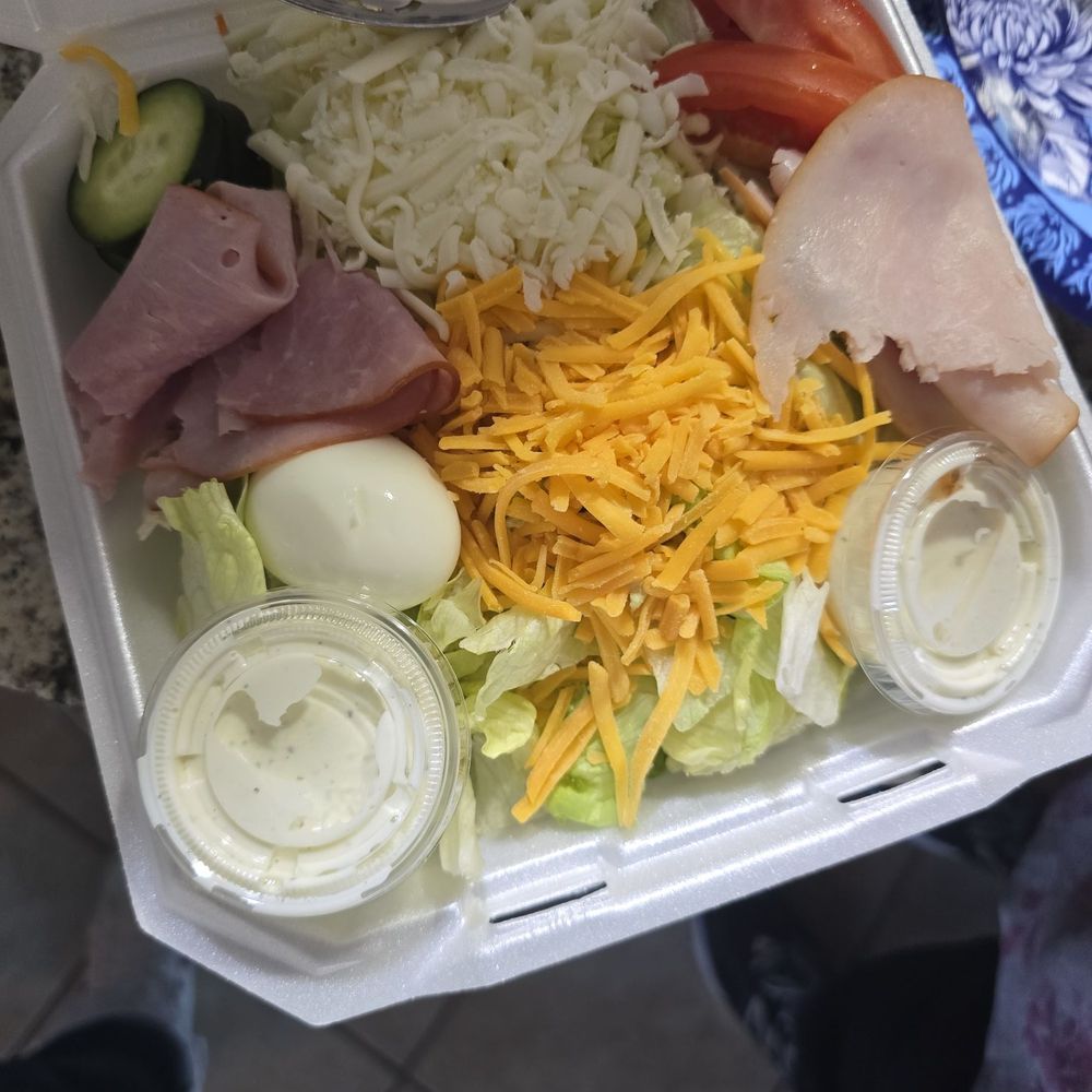 Davidos - Chef salad - Pizza Near Me - Rio Rancho, New Mexico