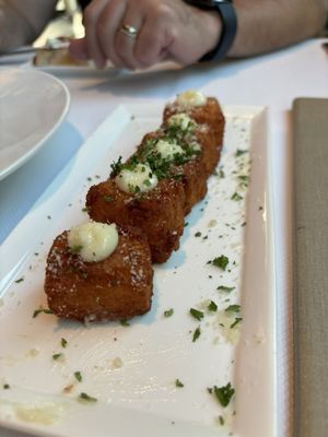 Jill's Restaurant & Bistro by null