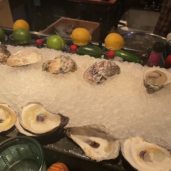 Raw Lab By Empire Oyster - 6 unique oyster tastings - Live/Raw Food Near Me - Charleston, South Carolina Raw Lab By Empire Oyster - 6 unique oyster tastings - Live/Raw Food Near Me - Charleston, South Carolina