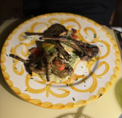 LUCREZIA LA JOLLA - Updated June 2024 - 701 Photos & 284 Reviews - 4301