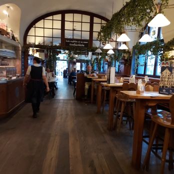Schneider Bräuhaus - Indoor seating area - Bavarian Near Me - Munich, BY
