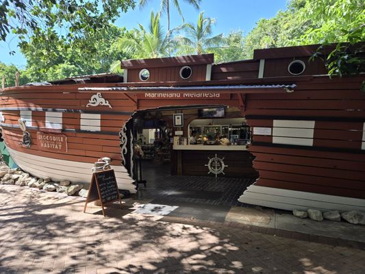 Green Island Resort by null