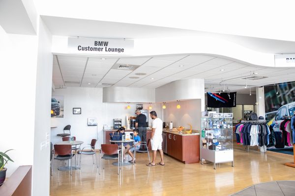 TOM BUSH BMW ORANGE PARK - Updated August 2025 - 20 Photos & 61 Reviews ...