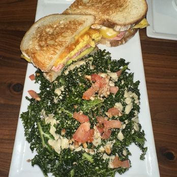 SunCafe - The Breakfast Sandwich - Vegan Near Me - Studio City, California