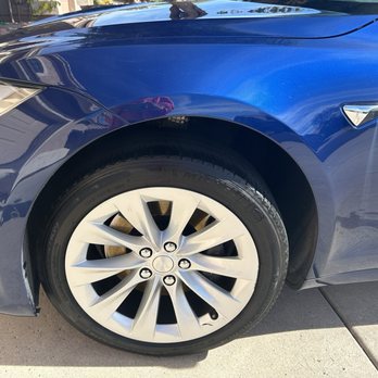 Mobile Gold Auto Detailing - Wheel cleaned up and coated with tyre shine - Auto Detailing Near Me Mobile Gold Auto Detailing - Wheel cleaned up and coated with tyre shine - Auto Detailing Near Me