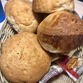 Liberty Diner - Bread basket with crackers - Breakfast & Brunch Near Me - Fort Wayne, Indiana