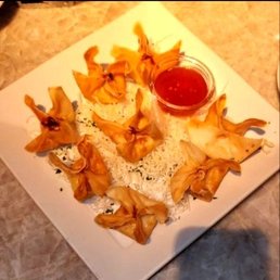 Crab Rangoons.