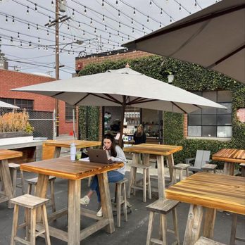 Goodboybob Coffee Roasters - outside - Coffee & Tea Near Me - Santa Monica, California