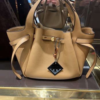 Tory Burch - Women's Clothing Near Me - Austin, Texas Tory Burch - Women's Clothing Near Me - Austin, Texas