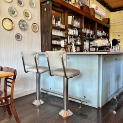 Garnett's Café