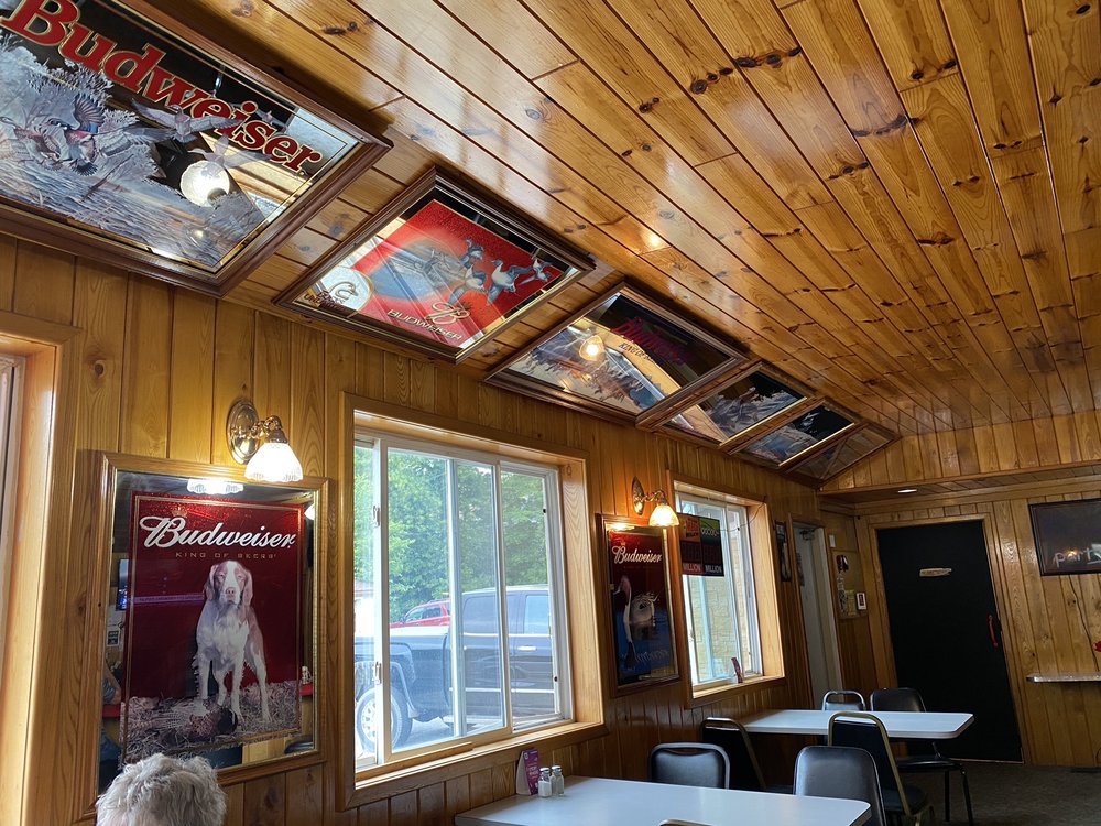 TALLY HO UNDERGROUND BAR & GRILL Updated August 2024 W17298 Main St