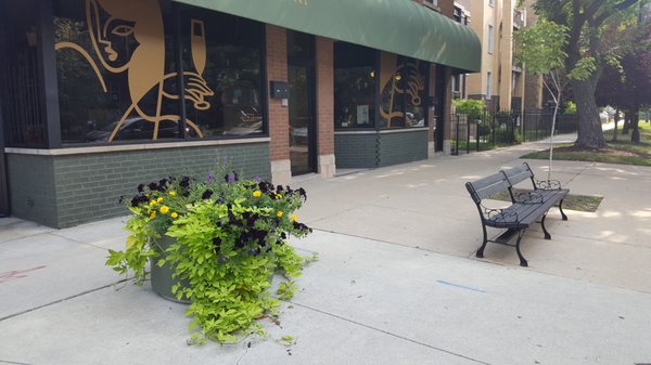 West Lakeview Liquors by null