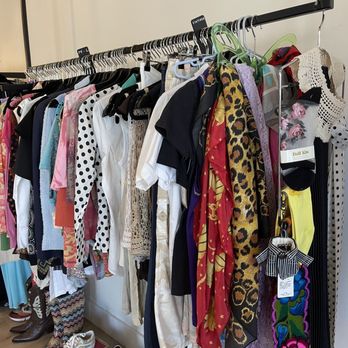 R+R Collective - Used, Vintage & Consignment Near Me - San Antonio, Texas R+R Collective - Used, Vintage & Consignment Near Me - San Antonio, Texas