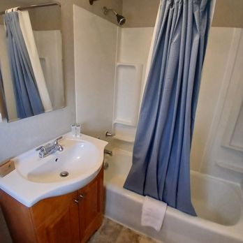 Silver Lakes Inn - Hotels Near Me - Hayden, Idaho