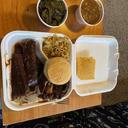 Lew's BBQ - Soul food