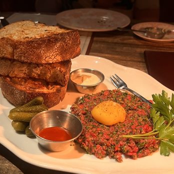 Bavette's Bar & Boeuf - Tenderloin Steak Tartare - Steakhouses Near Me - Chicago, Illinois