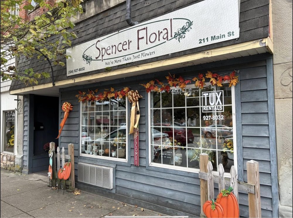 SPENCER FLORAL Updated September 2024 75 Photos 211 Main St