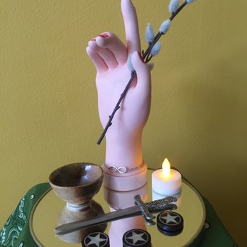 Between Worlds - The Magician altar from the 22 Acts of Magic weekend workshop - Supernatural Readings Near Me Between Worlds - The Magician altar from the 22 Acts of Magic weekend workshop - Supernatural Readings Near Me